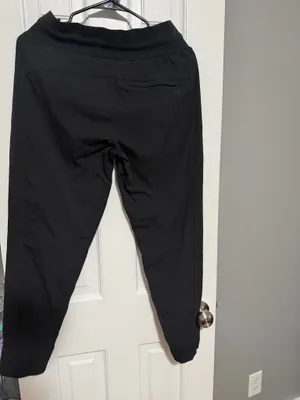 Athleta Trekkie North Mid Rise Black Jogger Size 4. thumbnail 4