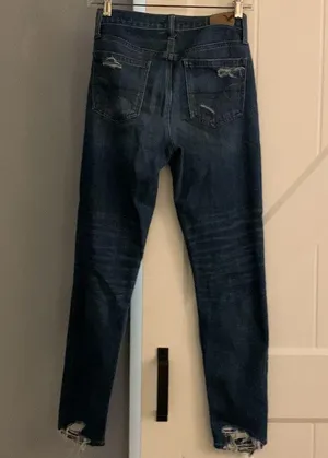 American Eagle Outfitters Vintage High-Rise Distressed Blue Jeans thumbnail 2