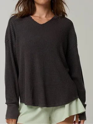 OFFLINE By Aerie Wow! Waffle Notch Neck Long Sleeve T-Shirt Smoked Gray XS thumbnail 1