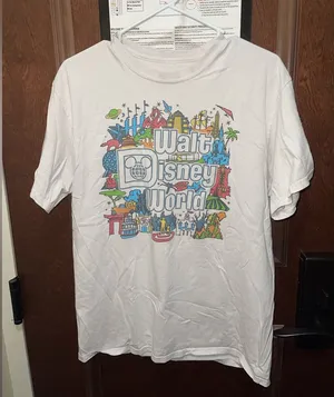 Walt Disney World White Logo T-Shirt Size Large thumbnail 1