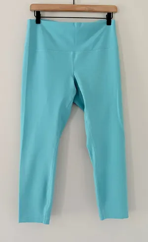 Lululemon Wunder Train HR Crop 23 High Rise Everlux Leggings Size 12 thumbnail 1