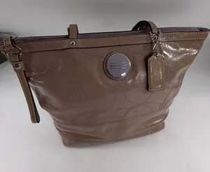 Coach Taupe Patent Leather Signature C Embossed‎ Tote Zip Shoulder Bag F15142 thumbnail 1