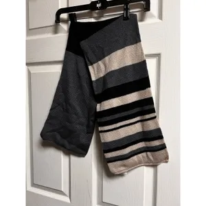 Disney Pooh Tigger Striped Knit Scarf Gray Black Tan Embroidered‎ Crest 60 Inch thumbnail 4