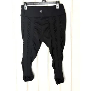 Sweetflexx Black Booty Band Capri Resistance Toning Leggings Size 10 Ruched thumbnail 8
