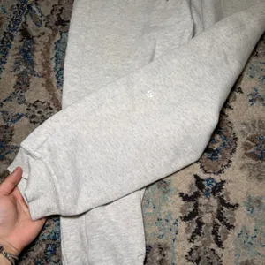 Lululemon Scuba High-Rise Jogger thumbnail 2