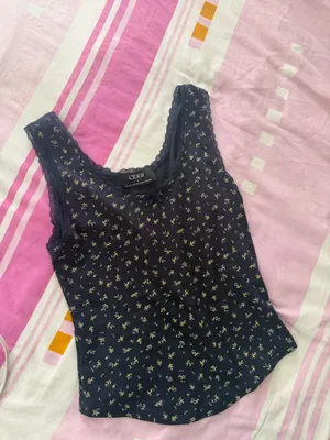 Brandy Melville Flori Black V-encote cotton top thumbnail 2