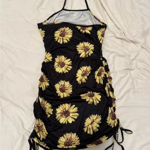 ROMWE Black Dress with Sunflower Design thumbnail 8