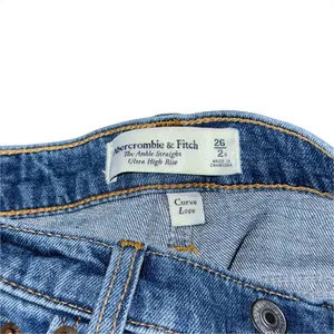 Abercrombie & Fitch Curve Love Ultra High Rise Ankle Straight Jeans Size 26 / 2 thumbnail 6