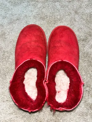 UGG Red size 6.5-7 women’s thumbnail 5