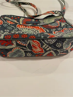 Vera Bradley Nomadic Floral Quilted Crossbody Bag Retired Pattern Zipper Purse thumbnail 3