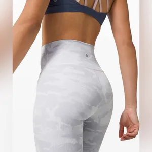 NWOT Lululemon Wunder Under High-Rise Tight 28" *Luxtreme thumbnail 4