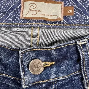 Paige Premium Denim Laurel Canyon Low Rise Bootcut Medium-Dark Jeans Size 26 thumbnail 8