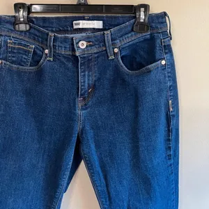 Levi's size 8 M‎ bootcut jeans thumbnail 2
