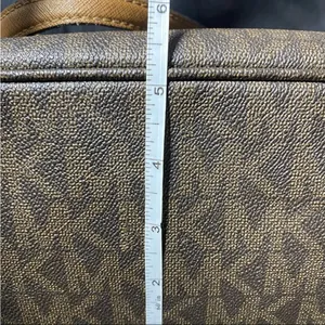 Michael Kors Jet Set Medium Monogram Pocket ToteBag Brown Coated Canvas thumbnail 9