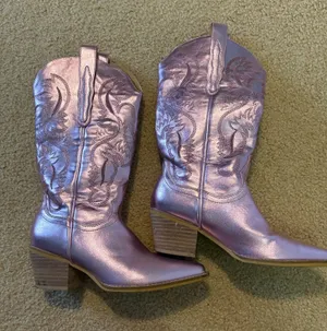Pink cowboy boots metallic Size 6.5 thumbnail 1