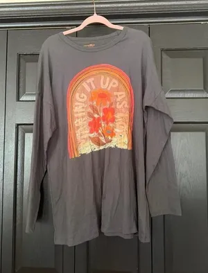 Natural Life cotton graphic tee in charcoal grey features a retro-inspired XL thumbnail 1