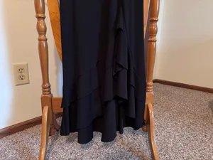 Younique Black Midi Dress thumbnail 4