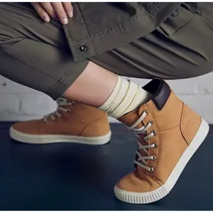 Timberland Hightops- Womens 9- good condition thumbnail 1