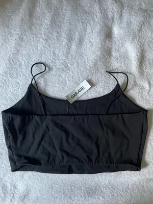 Garage Cropped Tank Top Black thumbnail 2