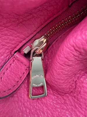 Coach F35723 Pink Pebbled Leather Shoulder Bag Hobo Gold Hardware thumbnail 6