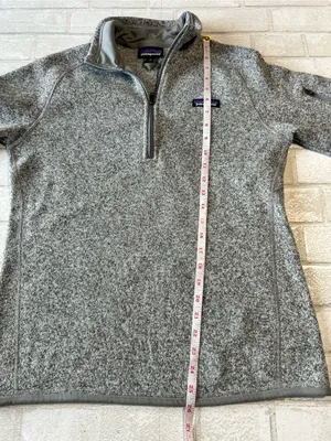Patagonia Woman’s Gray Quarter-Zip Fleece Pullover Outdoor Size Medium thumbnail 4