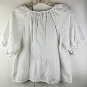 Old Navy White Blouse thumbnail 2