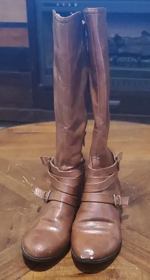 Elegant Tan Heeled Boots Brown Size 6.5 thumbnail 1