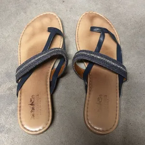 Coach And Four Slip-On Toe Loop Strappy Flat Sandals Blue Rhinestone Size 8.5 thumbnail 1