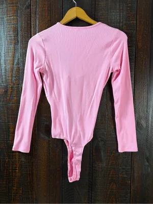 ASTR Long Sleeve Pink Twist Front Cutout Bodysuit thumbnail 8