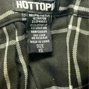 Hot Topic Black & White Plaid Pleated Skirt. Size XS. thumbnail 5