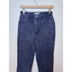 Abercrombie & Fitch Curve Love The 90s Straight Ultra High Rise Jeans Size 26 thumbnail 4