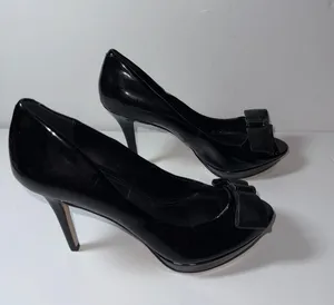 Black patent leather heels Size 6.5 thumbnail 5