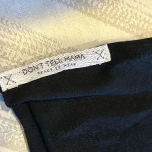 Don’t Tell Mama Women’s Black ‘Confidence Level: No Filter’ Black T-Shirt thumbnail 3