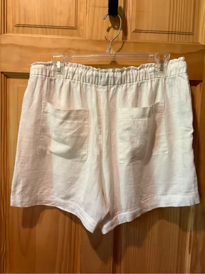 Gap White Linen Blend Pull-On Easy Shorts women’s M thumbnail 2