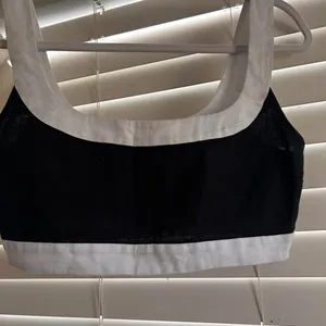 Reformation Robbie Linen top | size 4 Mod Girl Retro Minimalist Core black white thumbnail 3