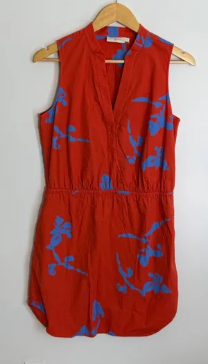 Tory Burch Golden Port Sleeveless vneck dress size 8‎ thumbnail 1