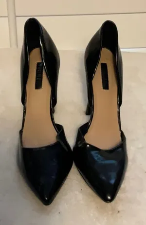 Forever 21 Black Patent Leather Stiletto Heels thumbnail 1