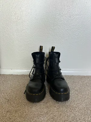 Dr. Martens thumbnail 2