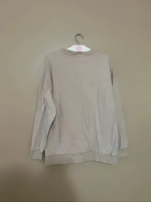Peanuts Lucky Crewneck Sweatshirt Womans Size Large thumbnail 5