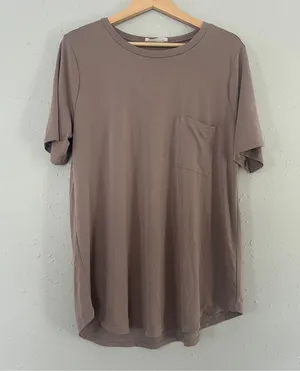 🦋 Zenana Outfitters Tan Brown Short Sleeve Tee T-Shirt Casual Lightweight Comfy thumbnail 1