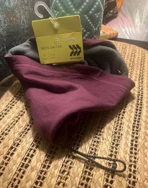 Women's Neck Gaiter Fleece Lined Jersey Burgundy All in motion One Size NWT thumbnail 1