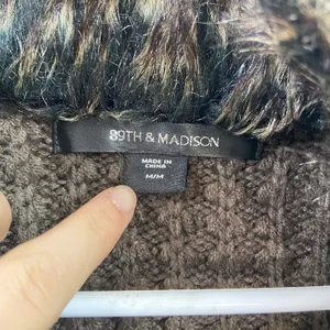 89th & Madison women's brown‎ faux fur crocheted open front sweater vest medium thumbnail 3