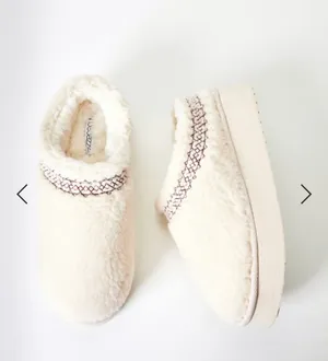 Shoedazzle Platform Fuzzies thumbnail 2