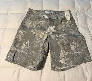 Hollister Camo Jorts thumbnail 1