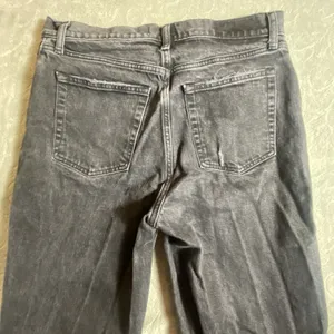 Abercrombie & Fitch 90s Straight Jeans‎ Womens 12/31 Ultra High Rise Rips Fringe thumbnail 4
