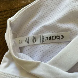 Aerie Offline White Crossback Sports Bra Size Small | Comfy Minimalist Activewea thumbnail 3