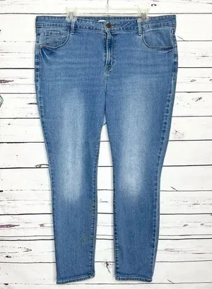 Old Navy Pop Icon Skinny Denim Jeans Size 18 with 29 inch Inseam Medium Wash thumbnail 1