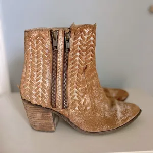 Circle G by Corral Leather Ankle Boot Barn women's ankle booties suede size 7 thumbnail 3