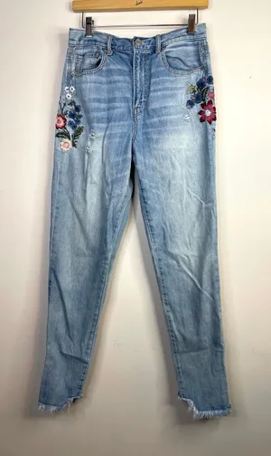 American Eagle Floral Embroidered Mom Jeans High Waist Frayed Hems 8 extra long thumbnail 1
