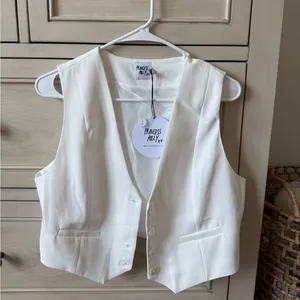 Princess Polly White Vest Top thumbnail 1